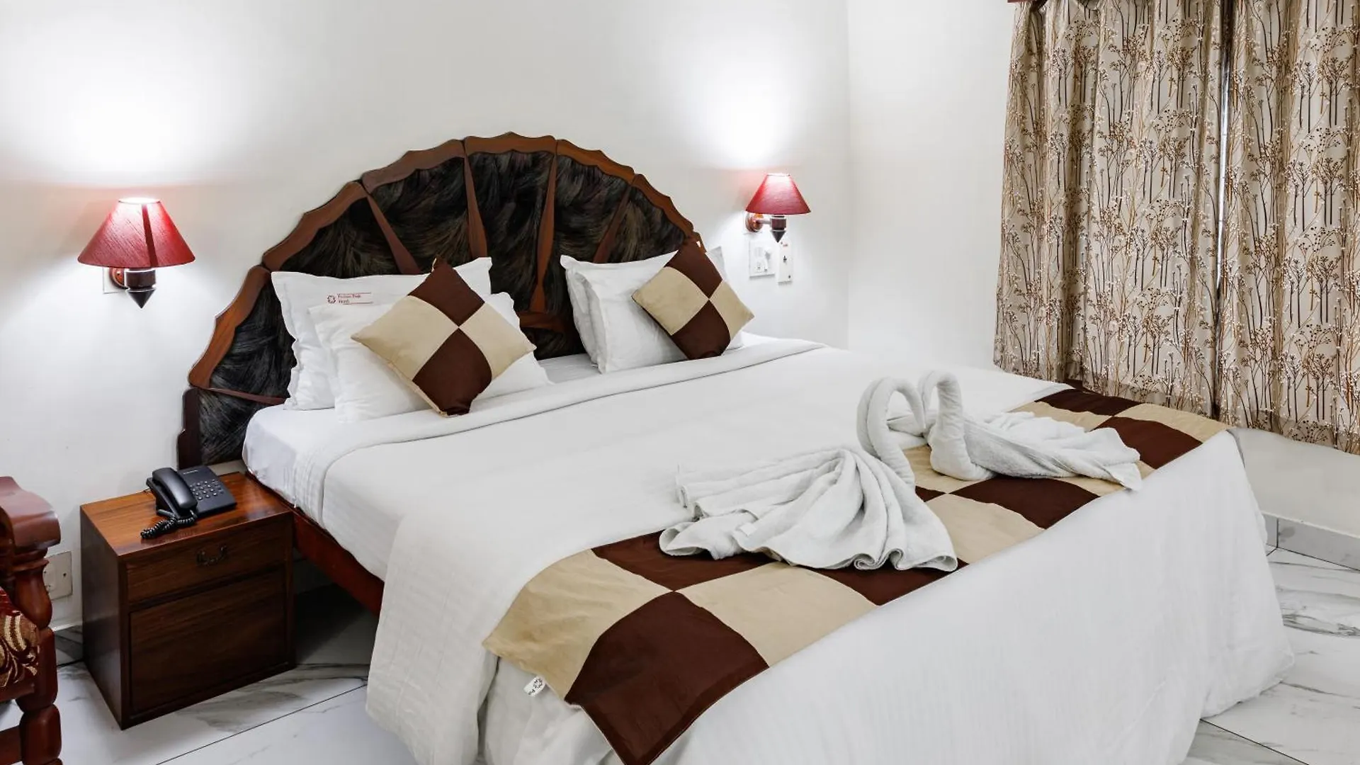 **  Hotel Paulson Park Kochi Indien