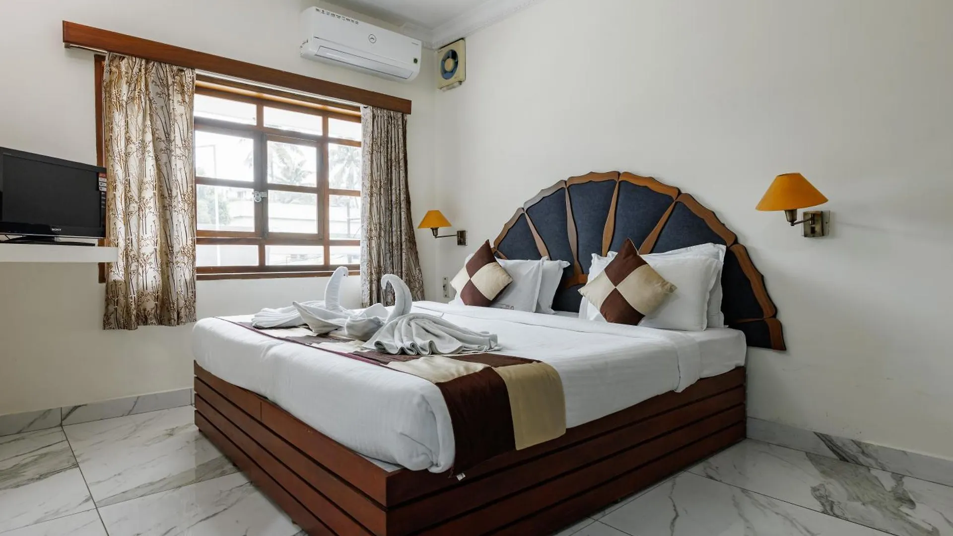 Hotel Paulson Park Kochi Indien