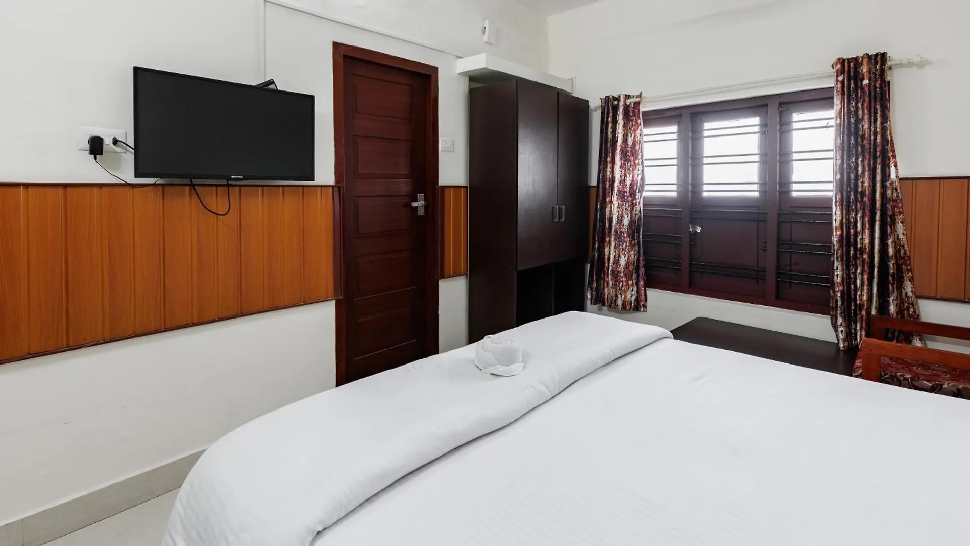 Hotel Paulson Park Kochi Indien